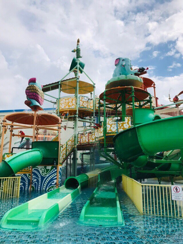 Отель не на первой линии, но это компенсируется другими преимуществами!