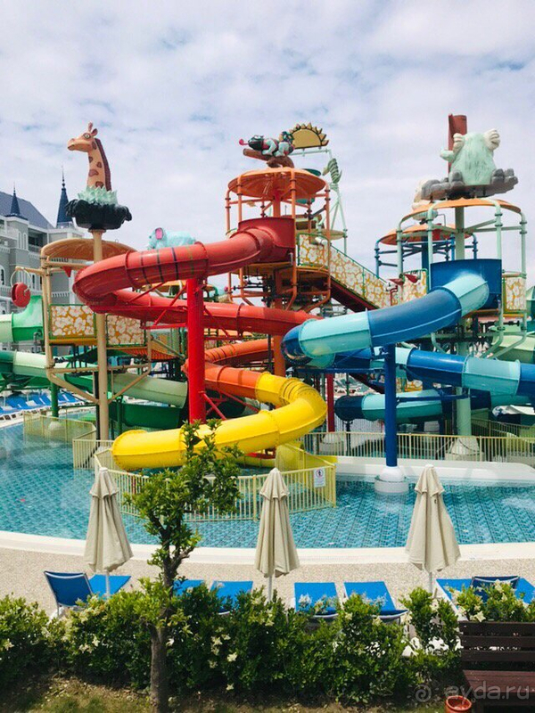 Отель не на первой линии, но это компенсируется другими преимуществами!