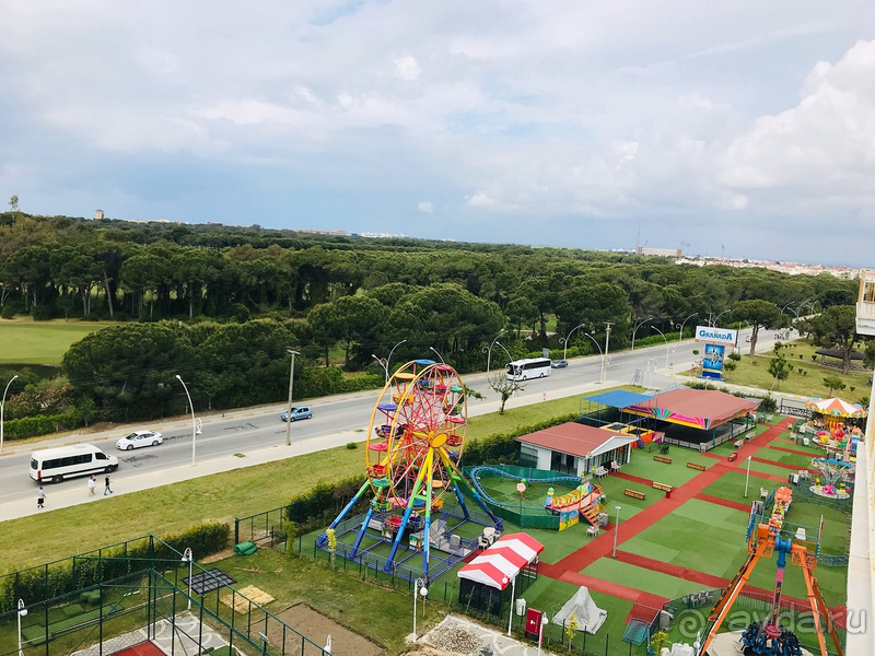 Отель не на первой линии, но это компенсируется другими преимуществами!