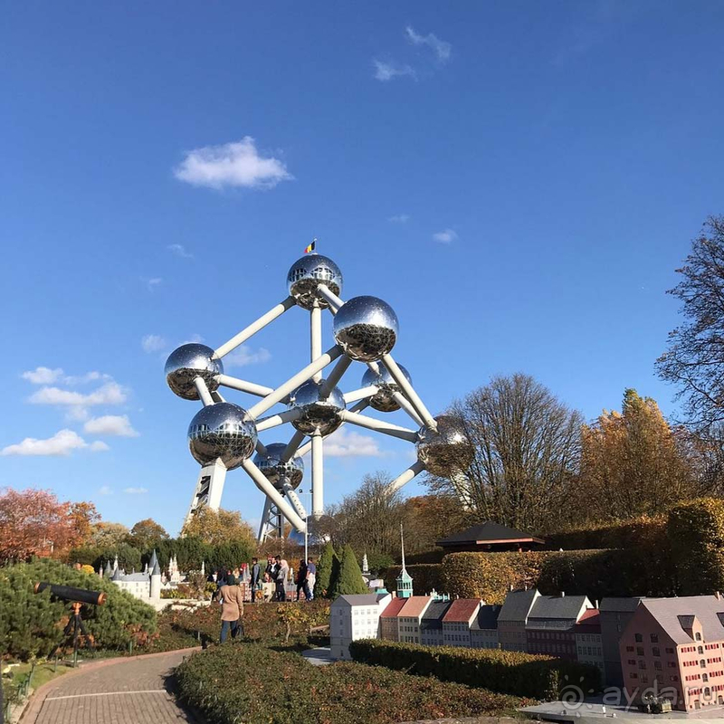 Красивый тематический парк