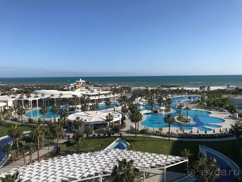 Совсем не делюкс!