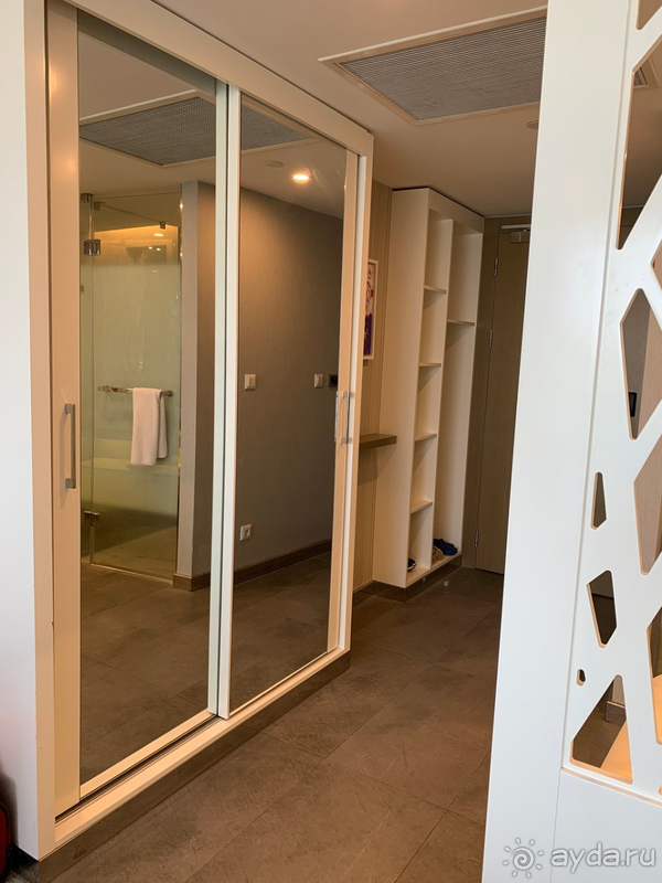 С отелем мы угадали. 