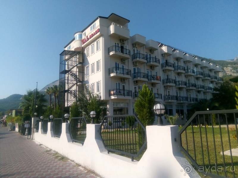фото Tal Beach Hotel