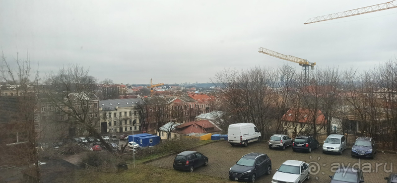 Хороший отель с красивым видом на город.