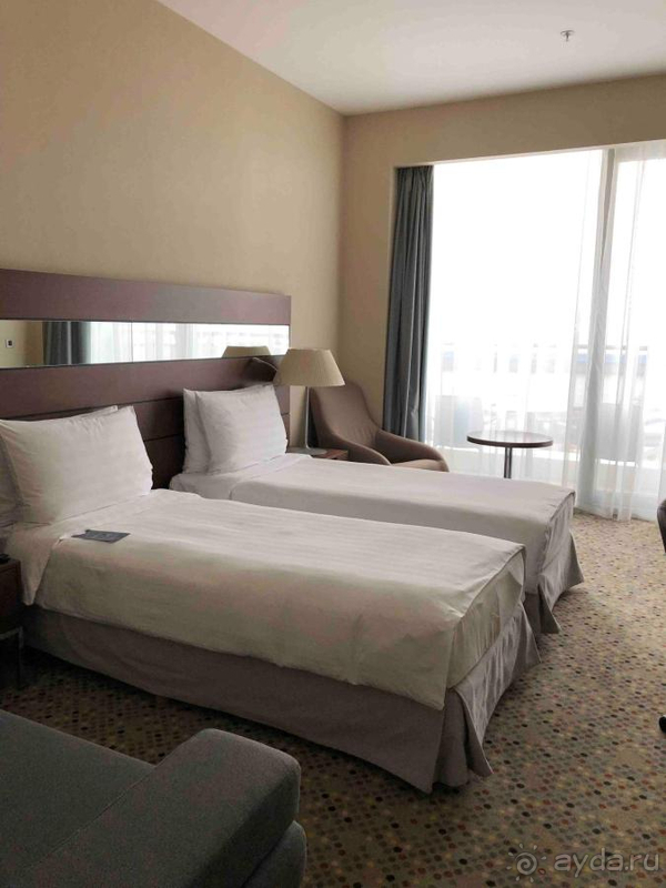 Мало народу