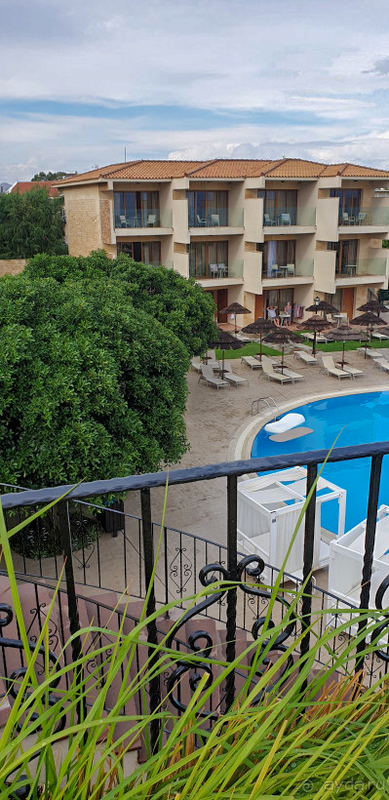 Спокойный отдых в обществе тихих европейцев