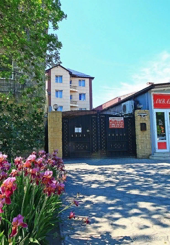 ВСЁ РЯДОМ, А ОСОБЕННО МОРЕ!