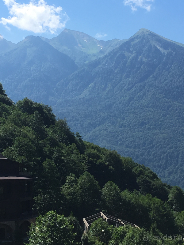 Незабываемый отдых среди горных вершин.