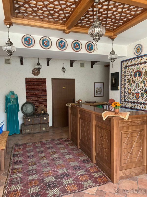 Замечательный отель Jeval 