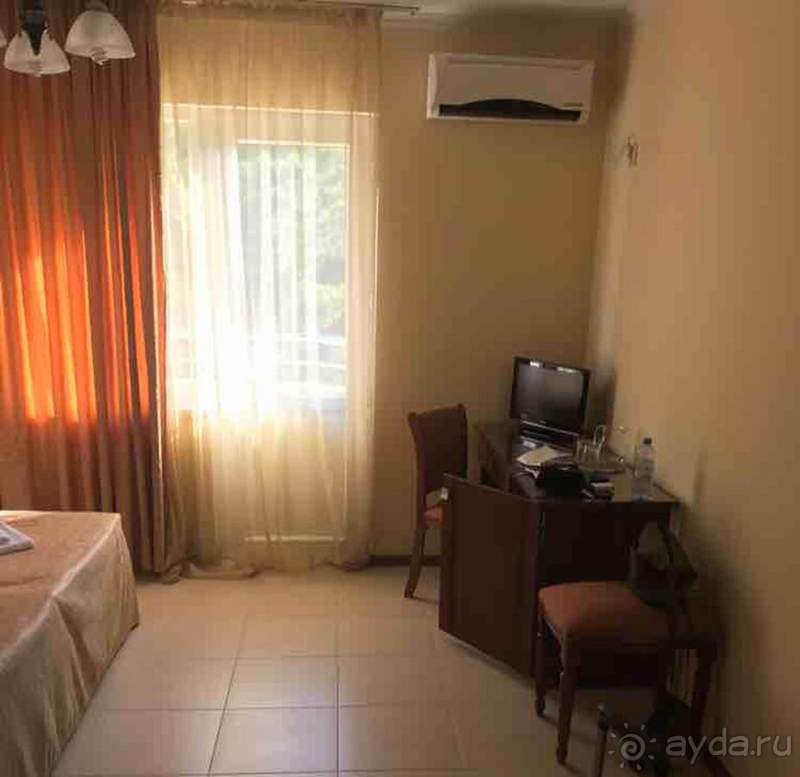  Только ради близости моря