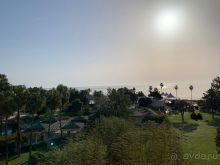 Добротная пятерка, стоящая своих денег.