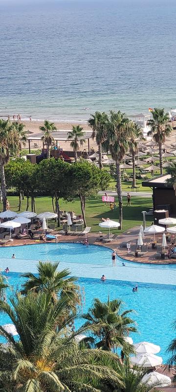 Если вы собираетесь на отдых с маленькими детьми - это место для вас