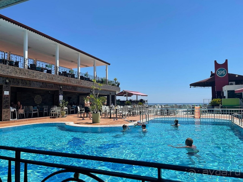 Это самый худший отель из всех где я была.