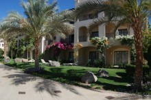 Отель отличный, но без моря 