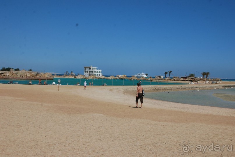 Отель отличный, но без моря 