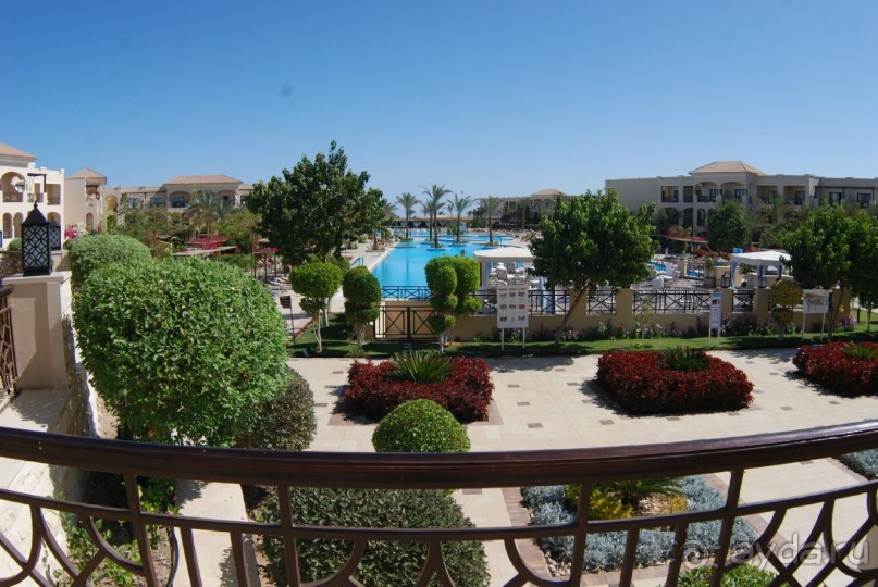 Отель отличный, но без моря 