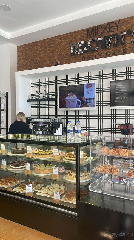 Достойный отель в центре Кемера.