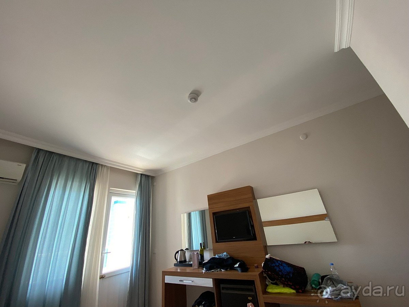 В целом, впечатление об отеле на троечку.