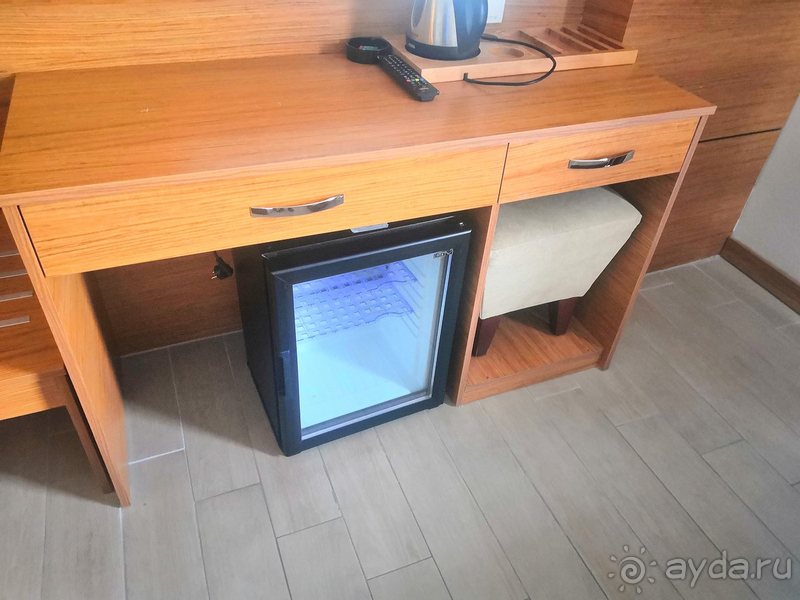 Отель подходит для спокойного пляжного семейного отдыха. 