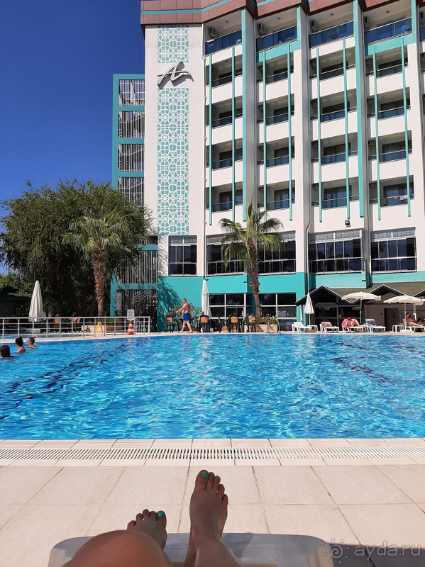 Соотношение цена-качество отличное, в целом очень довольны отдыхом.