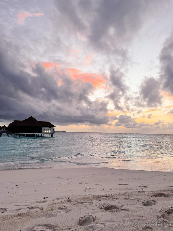 Отличный отель для семейного отдыха на Мальдивах!