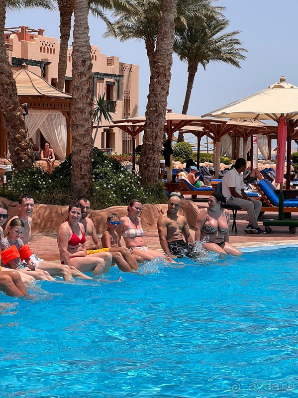 В целом, отель уютный, но в другой сезон.