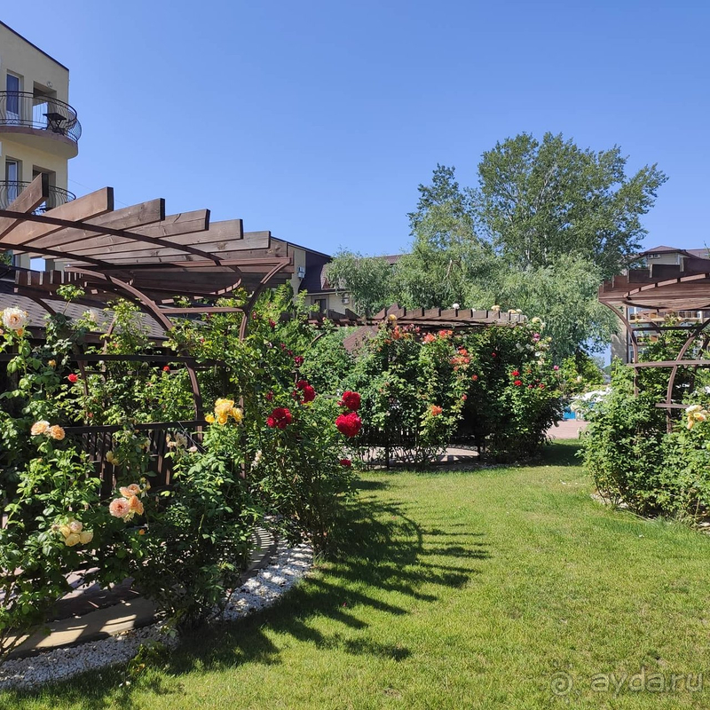 Неплохой отель не для пляжного отдыха