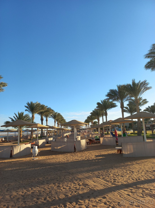 Супер большой отель с аквапарком. 