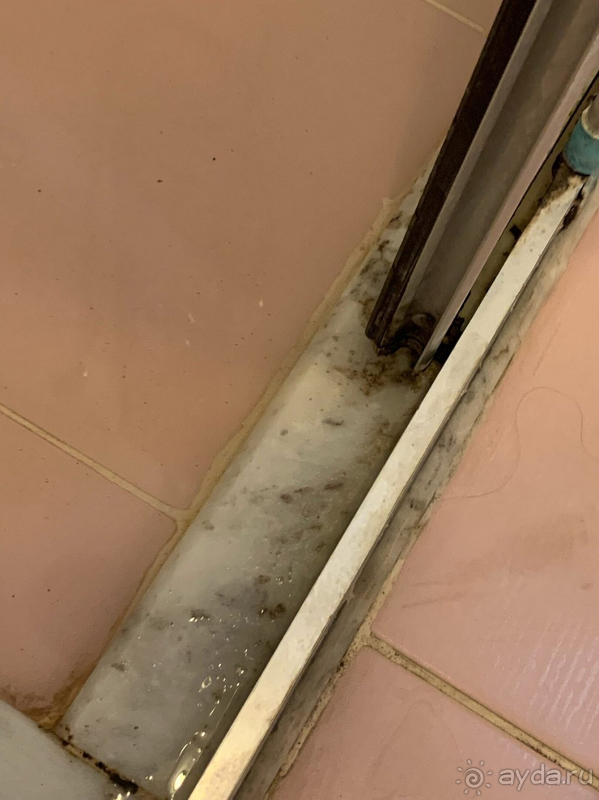 Отель тянет максимум на 2 звезды!