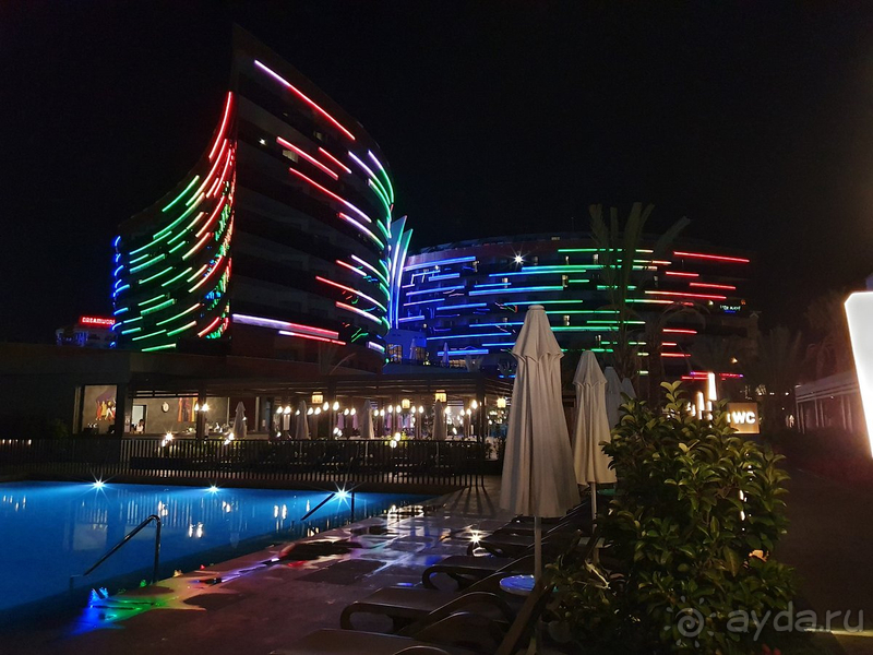 Пока не дотягивает до уровня 5*