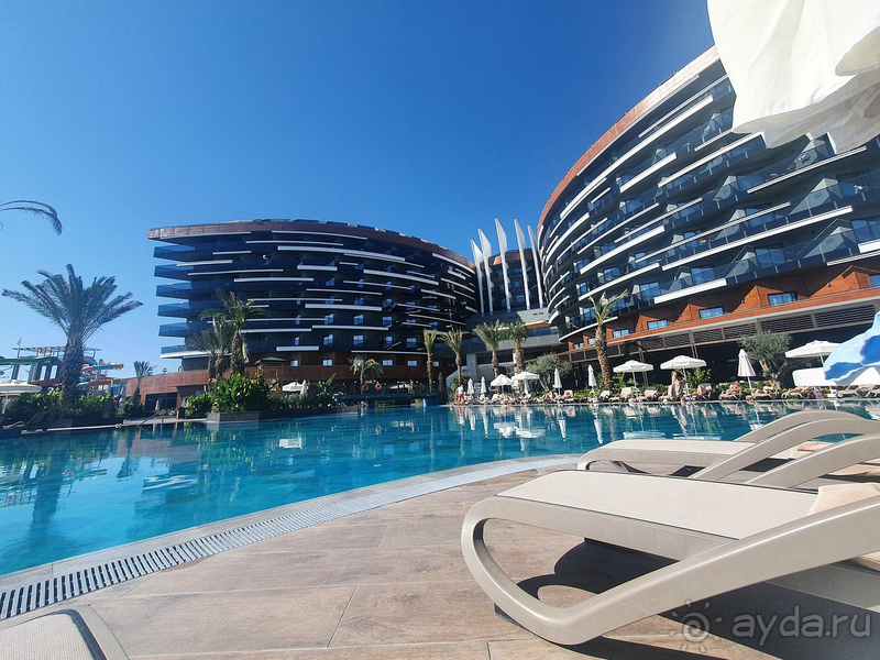 Пока не дотягивает до уровня 5*