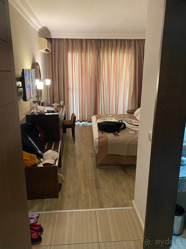  Отель - 4 звёзды с натяжкой, денег своих не стоит.