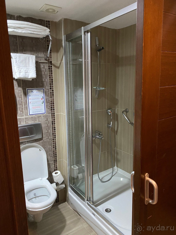  Отель - 4 звёзды с натяжкой, денег своих не стоит.