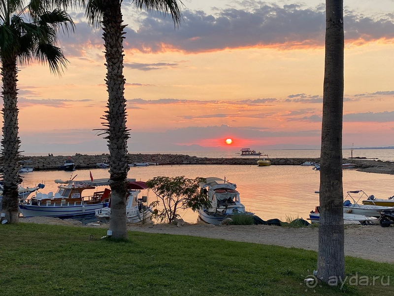  Отель - 4 звёзды с натяжкой, денег своих не стоит.