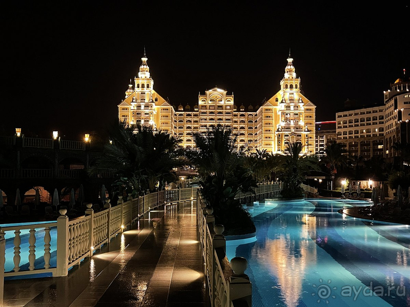 Нам понравилось, так как приехали за солнышком и морем, что и получили