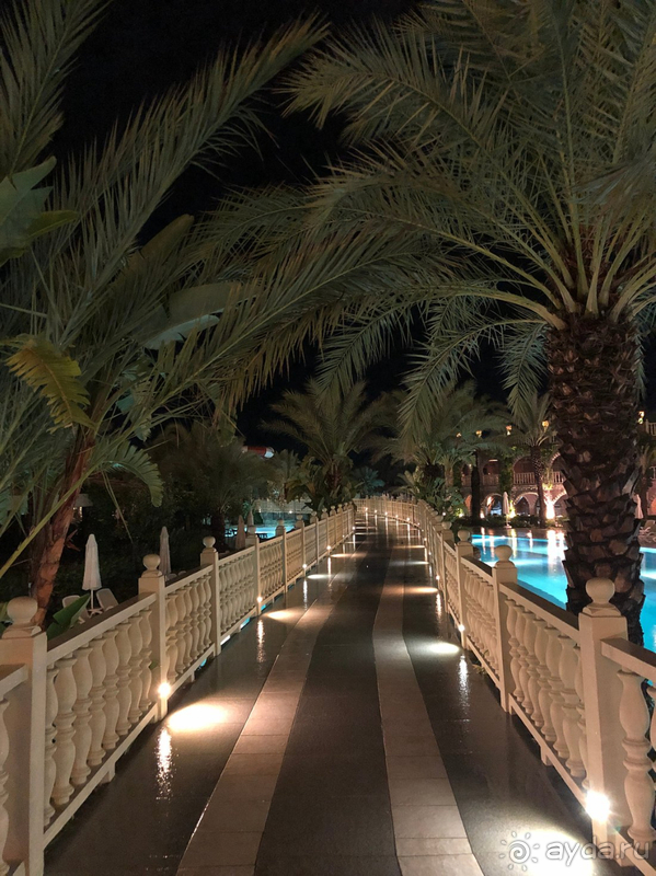 Нам понравилось, так как приехали за солнышком и морем, что и получили