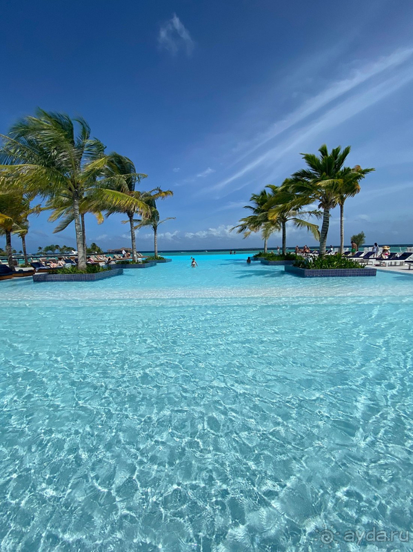 Шикарный отель для семейного отдыха на Мальдивах