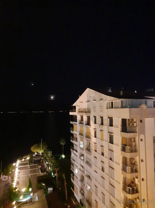 Отель на твердую четверку