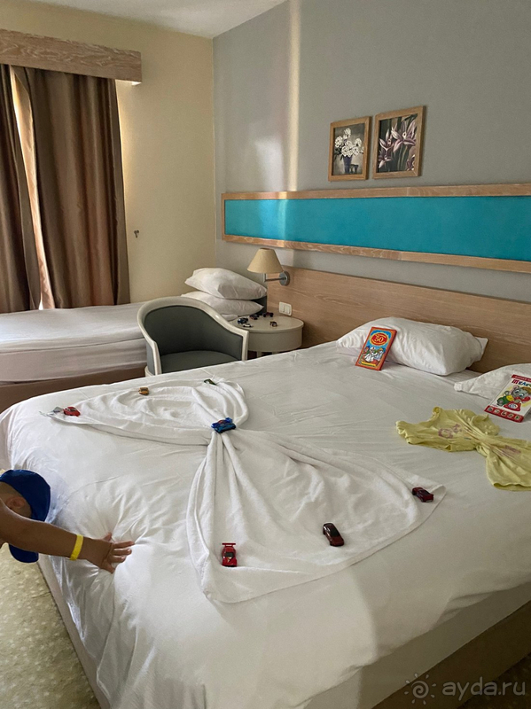 Отель не для молодежи