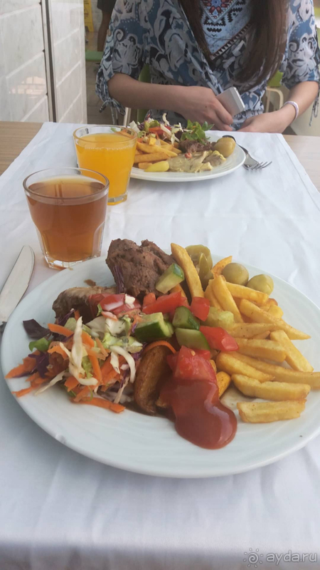 Отличный бюджетный отель на лазурном берегу Средиземного моря