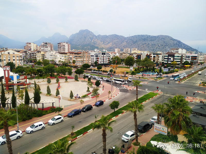 Скромный отель с прекрасным расположением