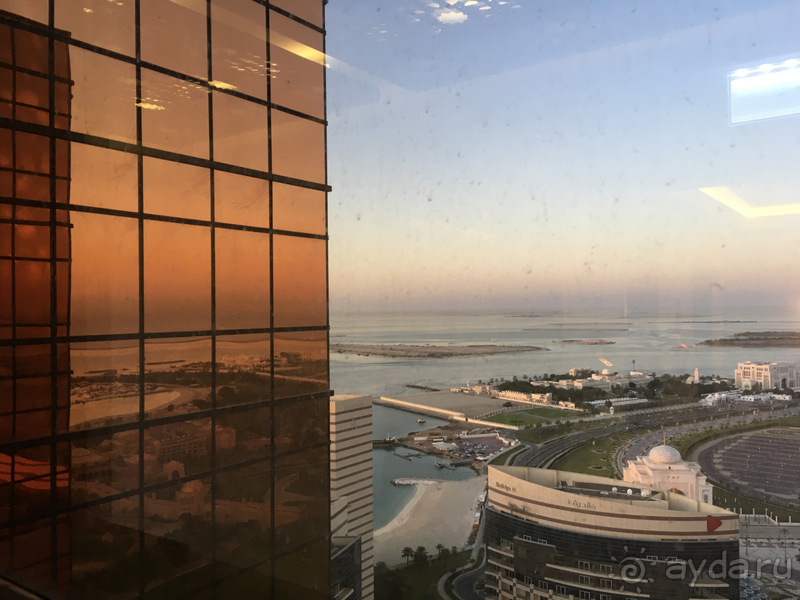 Почувствуй себя Шейхом во дворце с маленьким пляжем