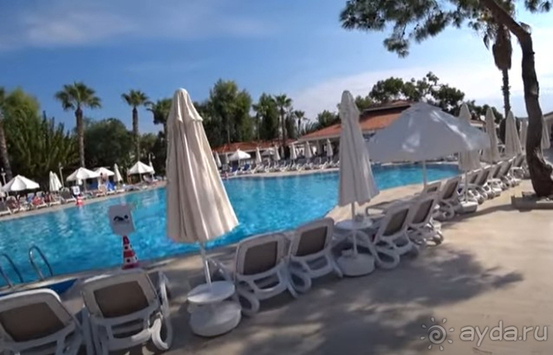 Наш шикарный отдых ничем не испортишь.