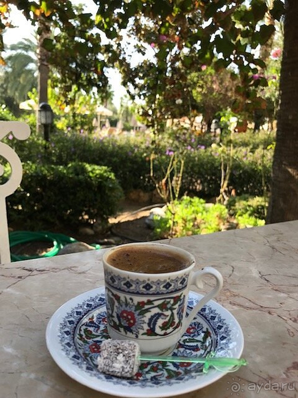 Концепция отеля больше ориентирована на европейцев, это стоит учитывать при выборе.