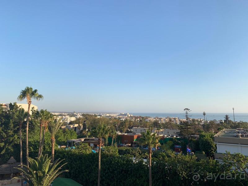 Обычный курортный отель за приемлимую цену