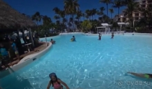 Солнце целует щёчки, а море ласкает пяточки...  