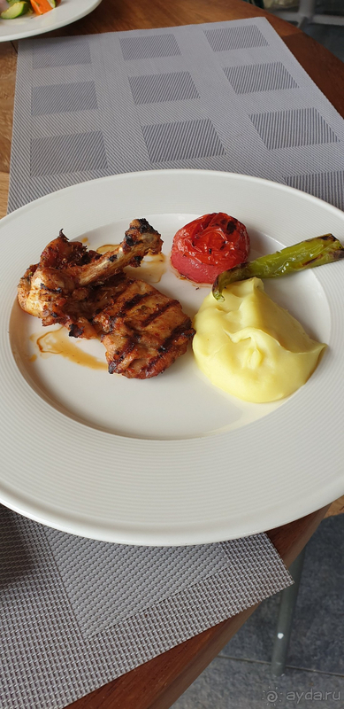 Мы провели прекрасный романтический отдых.