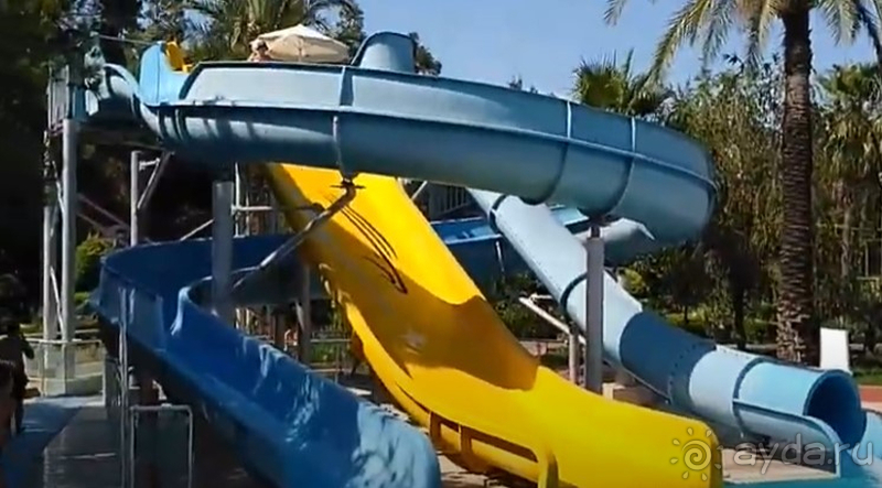 Всё удобно в отеле, внутри  и вокруг него.