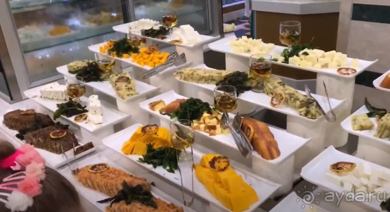 Вкусно кормят, всё рядом внутри отеля и около него