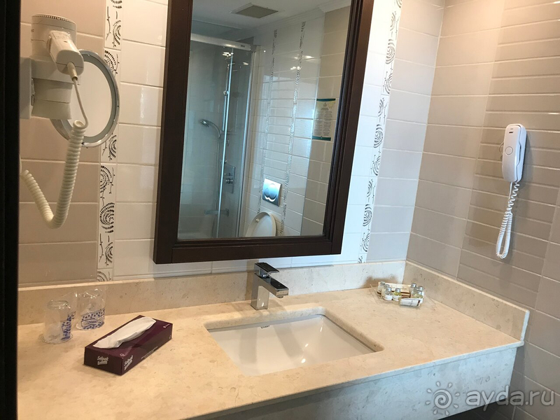 Очень достойный отель с некоторыми особенностями